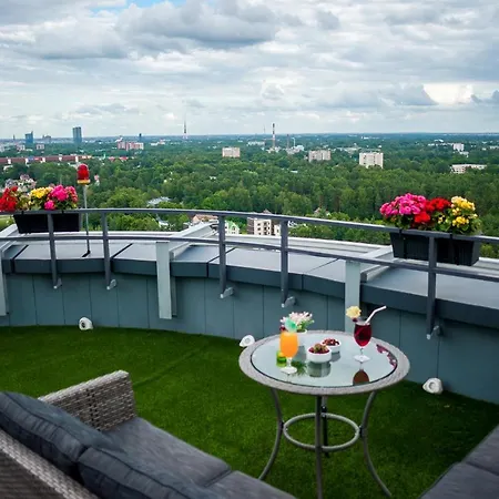 Skyhouse Amazing Penthouse And Apartman